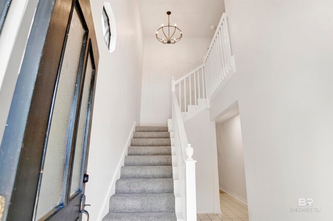 Building Photo - 52 Lake Shore Dr