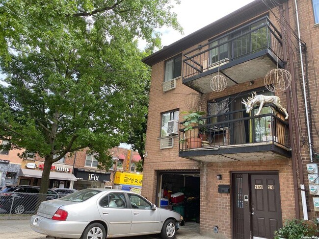 Building Photo - 149-24 Roosevelt Ave