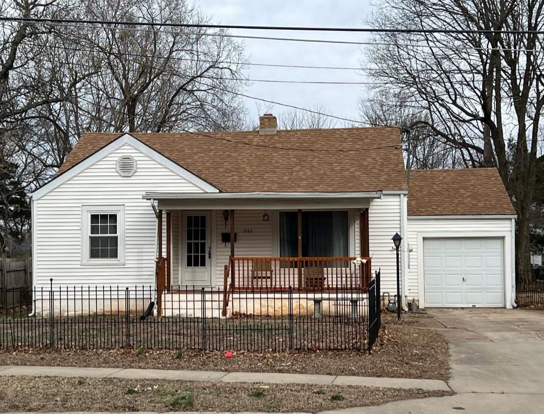 Building Photo - 1846 S Jefferson Ave