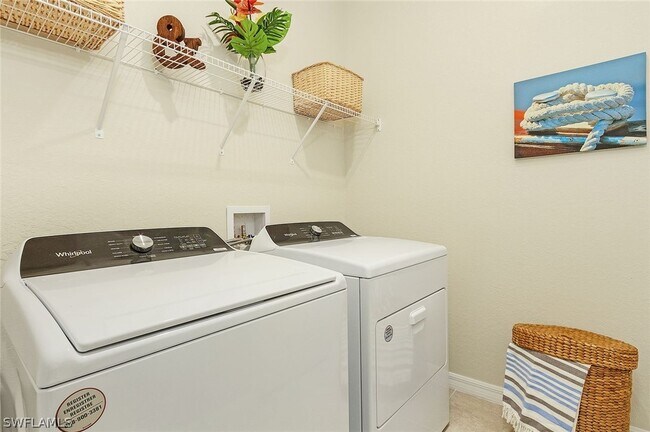 Foto del edificio - 207 NW 6th Pl