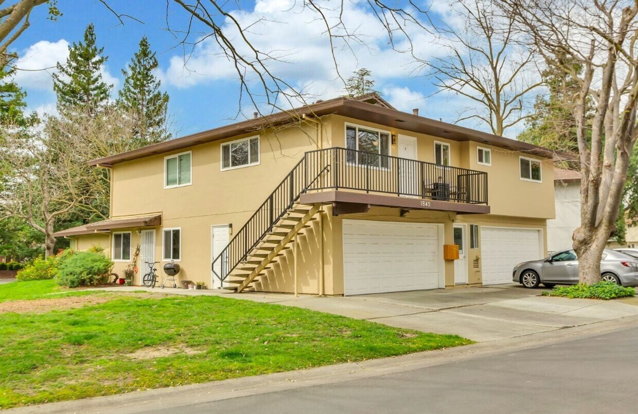 Primary Photo - Two bedroom unit in North Davis