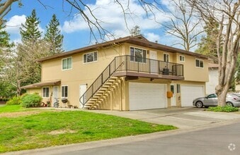 Building Photo - 1845 Fremont Cir