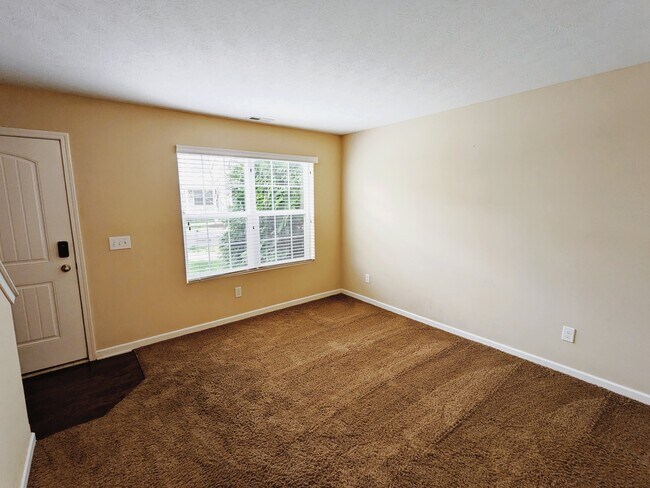 Building Photo - 1415 Bloomington Blvd