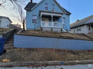 Building Photo - 111 S 13th St