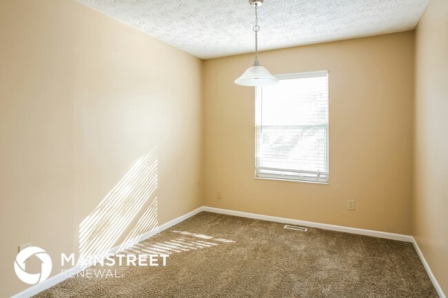 Building Photo - 3728 Pebble Creek Dr