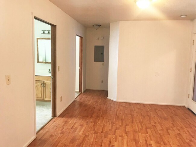 Building Photo - 1338 Jefferson - 457-AD - R