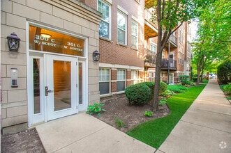 Building Photo - 301 W Goethe St