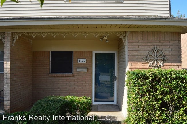 Building Photo - 420-206 Wilshire Dr