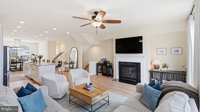 Foto del edificio - 438 Boxelder Dr