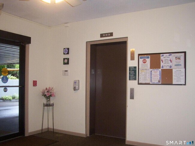 Foto del edificio - 40 Firetown Rd
