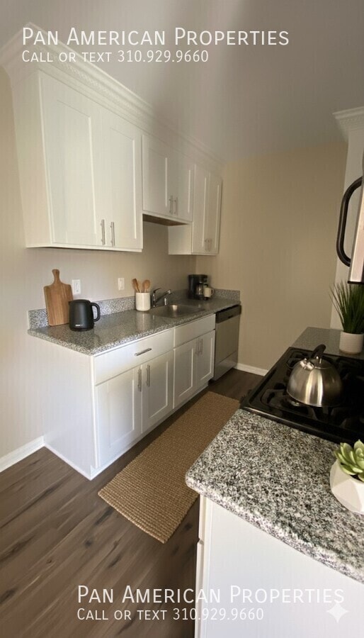 Building Photo - 5256 E The Toledo