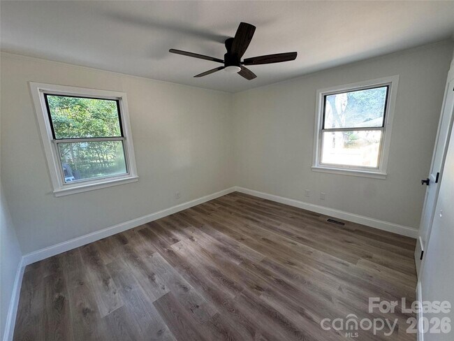 Building Photo - 1802 Academy St