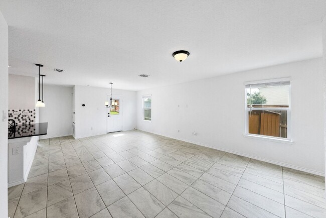 Building Photo - Stunning 1-Story Ranch with Lake View on C...