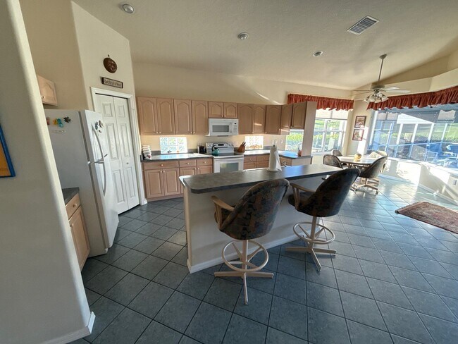 Foto del edificio - 30 W Doerr Path