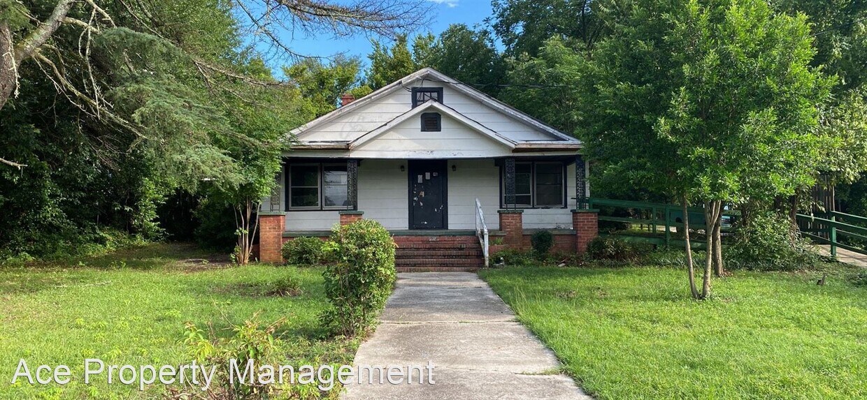 Primary Photo - 2 br, 1 bath House - 130 Draughone Avenue