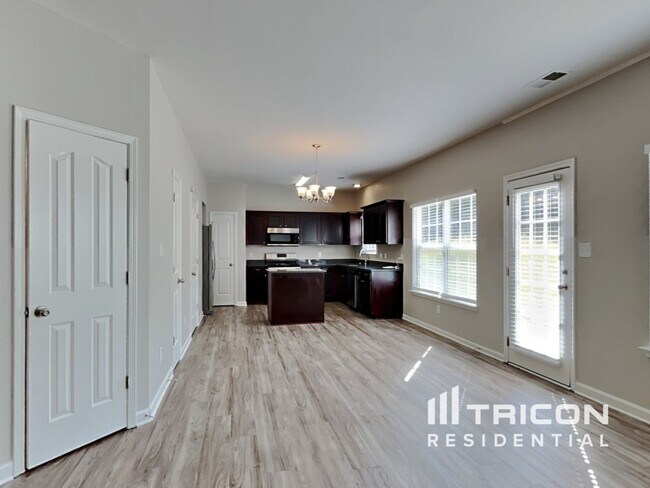Building Photo - 1129 Hawick Drive High Point NC