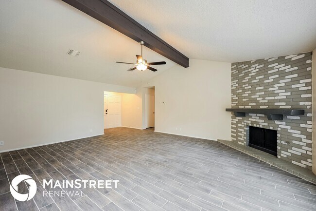 Foto del edificio - 9501 Chelmsford Dr