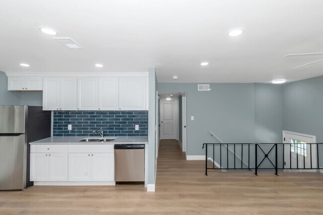 Foto del edificio - WELCOME HOME!