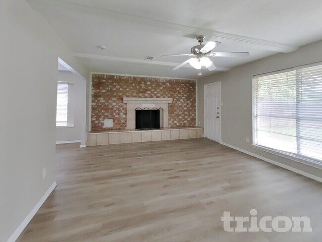 Foto del edificio - 7506 Lemon Tree Cir