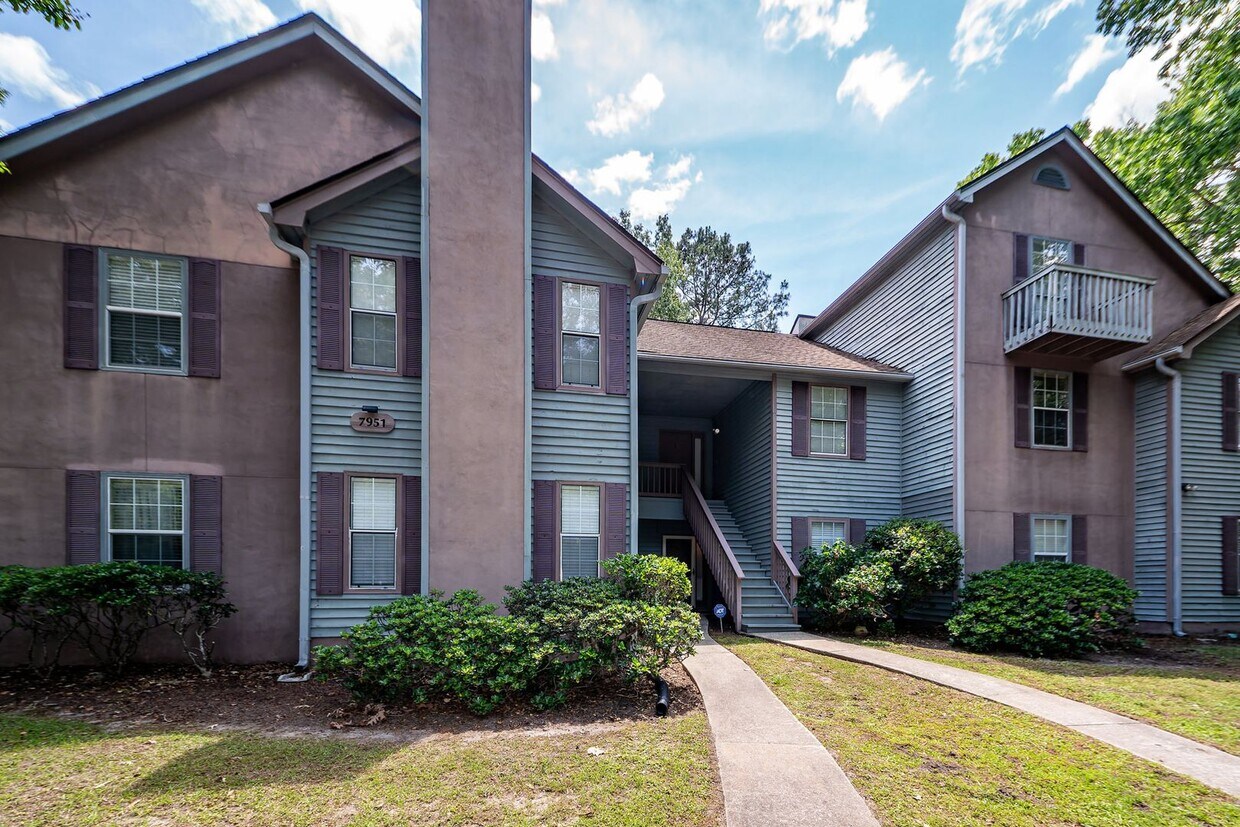 Foto principal - 2 Bedroom 1 Bath Condo in The Park at Rive...