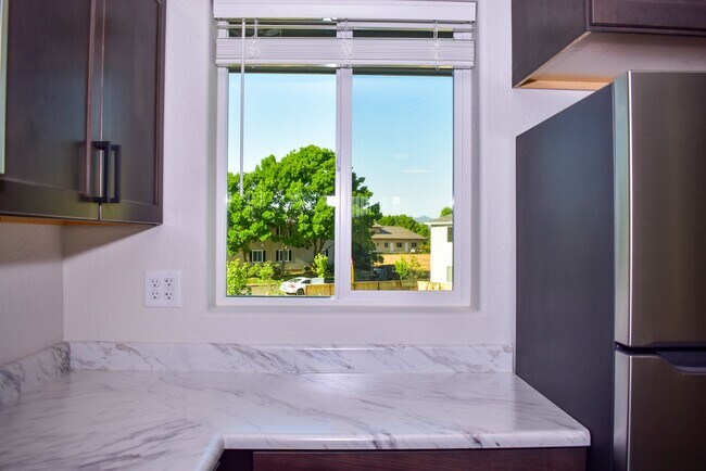 Foto del edificio - 1987 Sky Park Dr