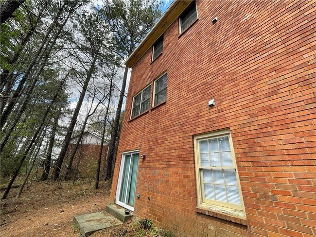 Foto del edificio - 3531 Southgate Way SE