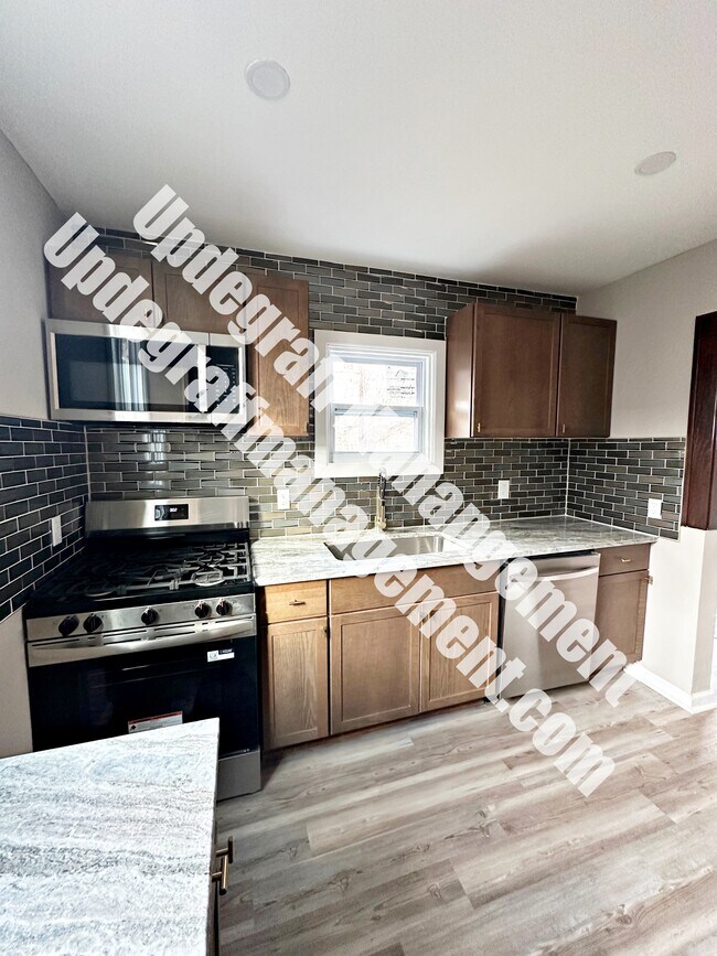 Foto del edificio - 174 Milton St