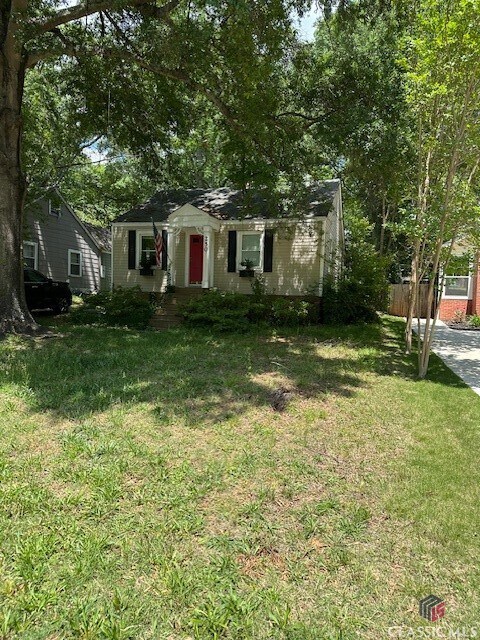 Primary Photo - 250 Sunset Dr
