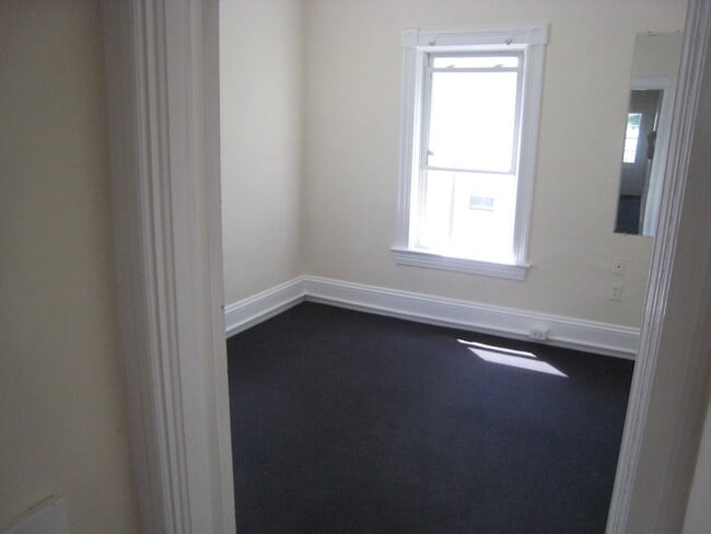 Building Photo - 39 S Union St