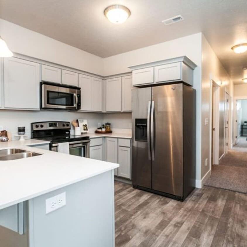 Primary Photo - Beautiful 3 Bd, 2 Ba Condo with Garage Par...