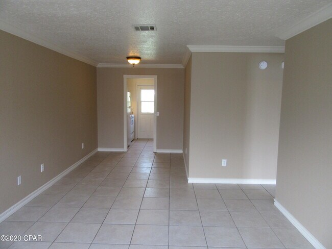 Foto del edificio - 1104 W 19th Ct