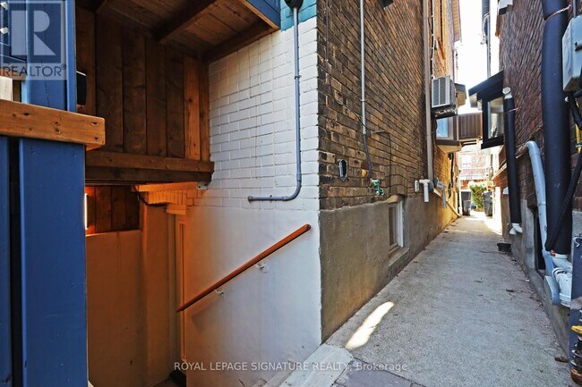 Photo du bâtiment - 28 Garnock Ave
