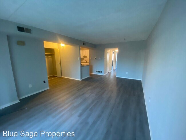 Foto del edificio - 2 br, 1 bath House - 722A Putnam Blvd, 12A
