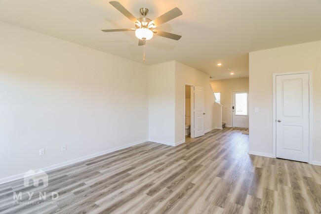Foto del edificio - 137 Avondale Blvd SE