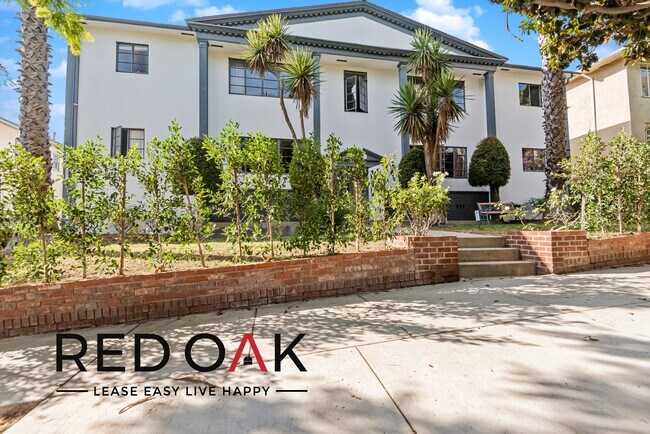 Foto del edificio - Charming and Spacious One Bedroom with Lov...