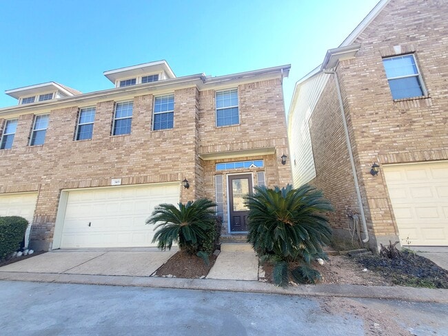Photo - 7415 Hollister Ridge Townhome