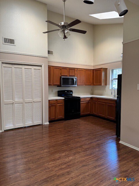 Foto del edificio - 778 Live Oak Dr