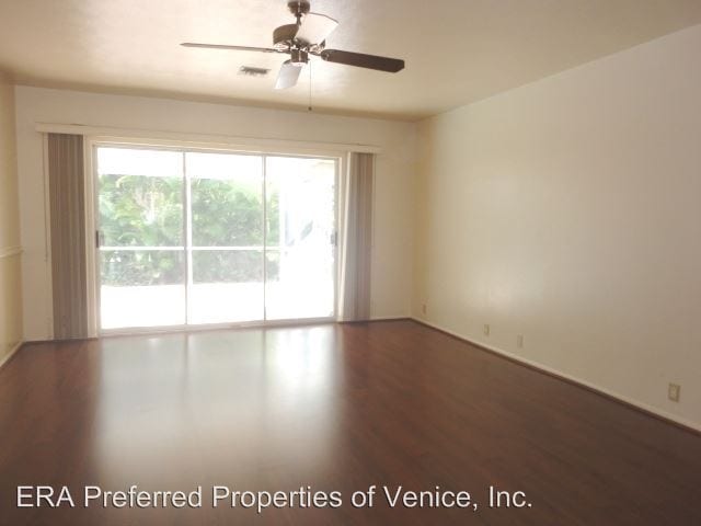 Building Photo - 3 br, 3 bath House - 1561 MISSION VALLEY
