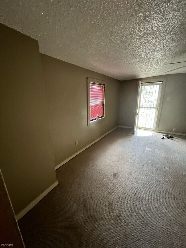 Foto del edificio - 3 br, 1 bath House - 403 East Division Street