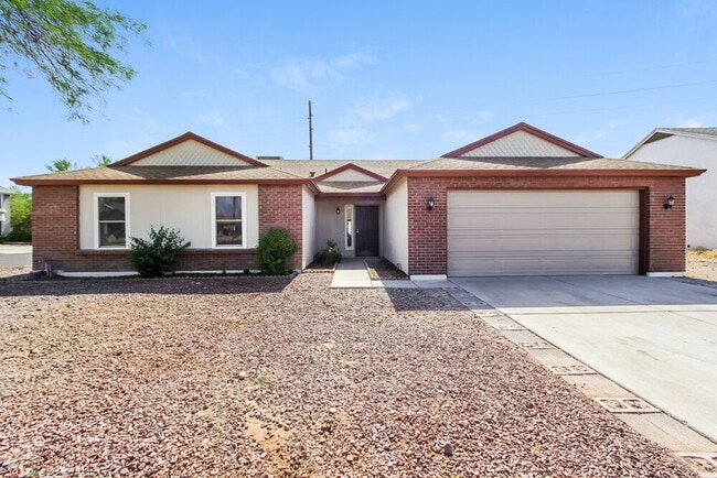 Building Photo - 6702 N 82nd Dr