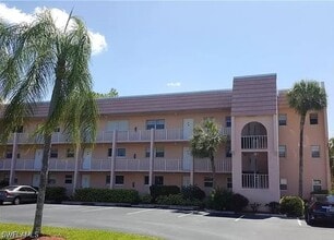 Building Photo - 175 Turtle Lake Ct