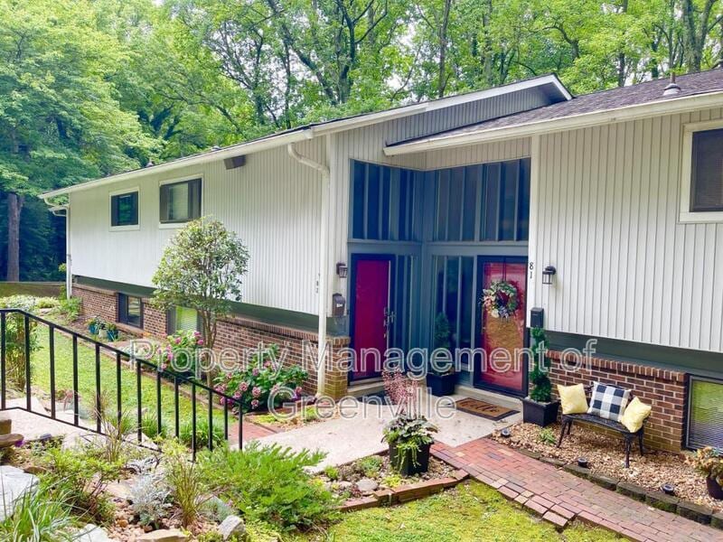 Photo - 82 Briarview Cir