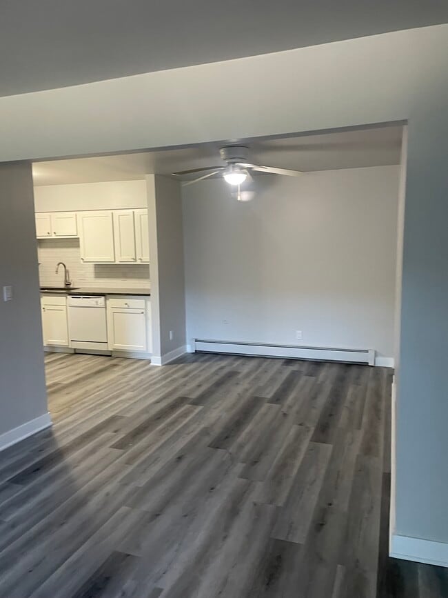 Building Photo - Arbor Village Apartments