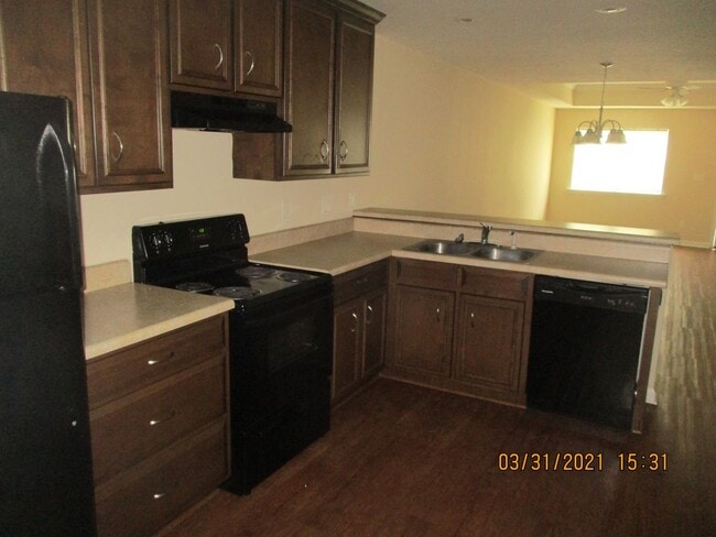 Building Photo - 127 Magnolia Ct