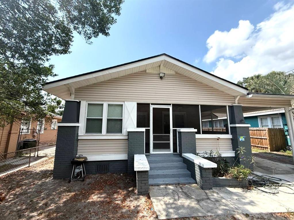 Primary Photo - 917 E Shadowlawn Ave
