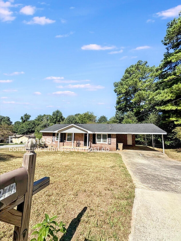 Primary Photo - 8277 Redwood Dr