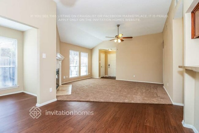 Building Photo - 313 Sunnyview Dr