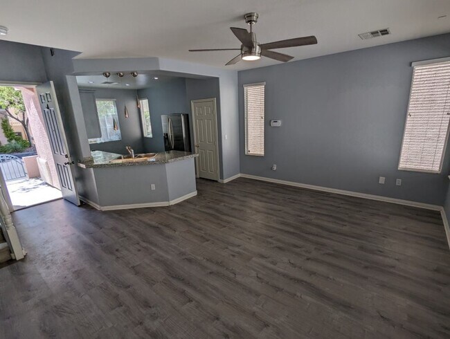 Building Photo - 7608 French Springs St