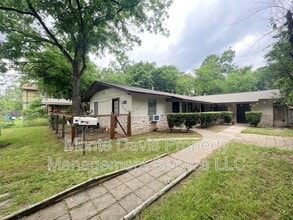 Building Photo - 4708 Red River St