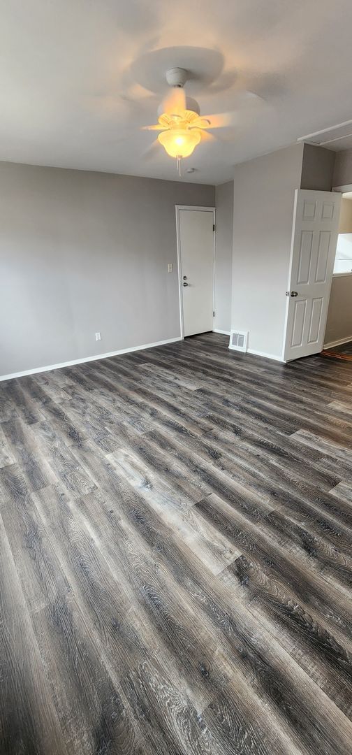 Building Photo - 5944 Engel Ave